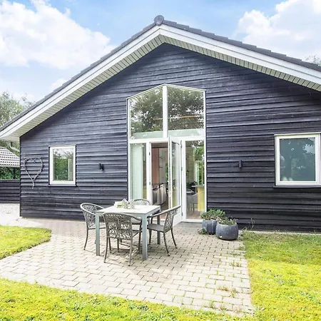 Casa de Férias 4 Star In Tarm